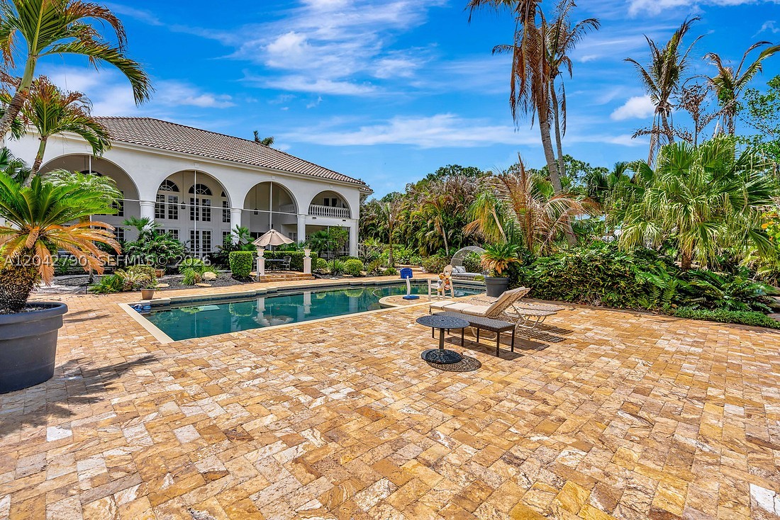 RANCH ACRES - Residential