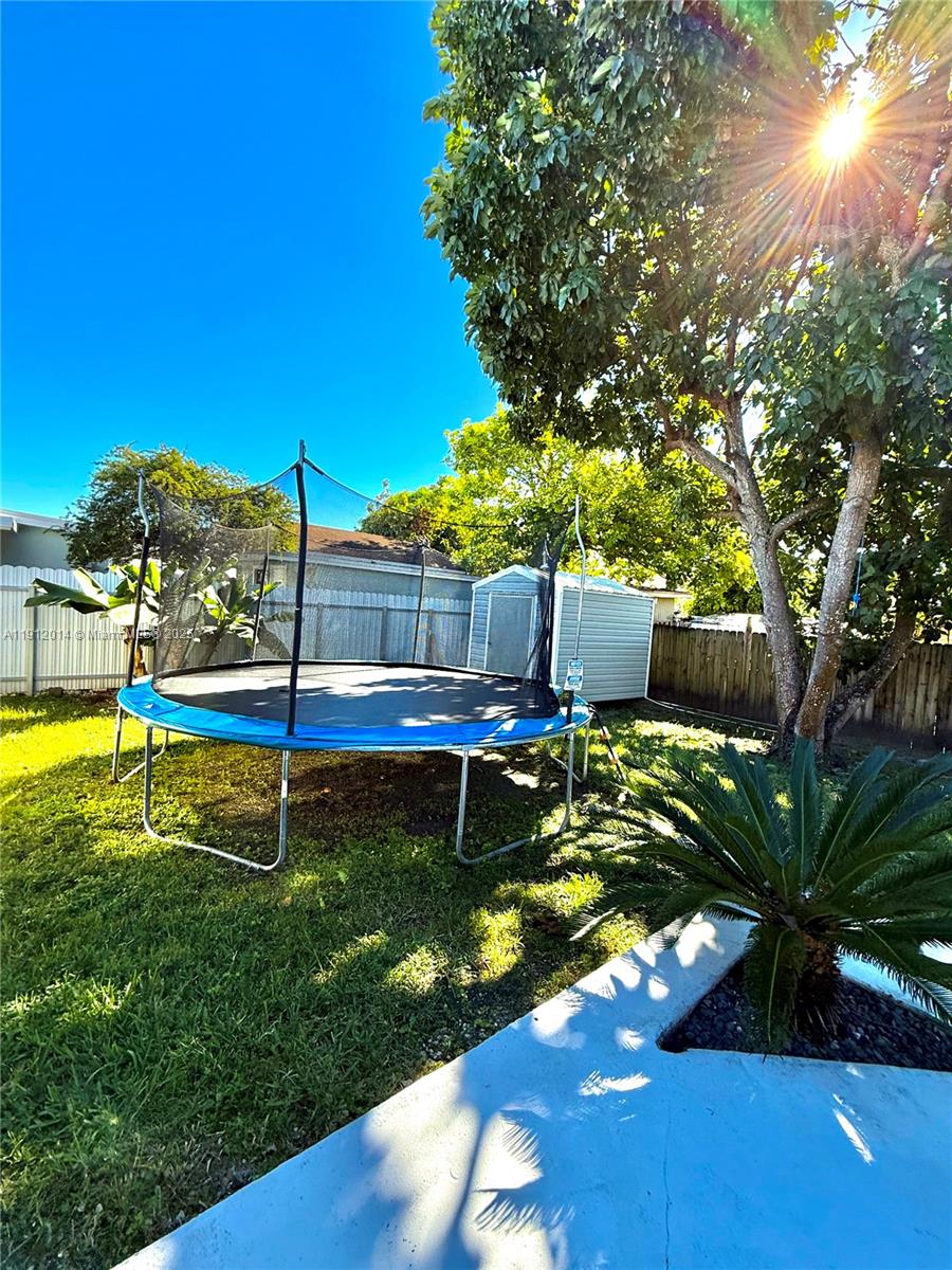 FAIRWAY ESTATES SEC 7 - Residential Lease