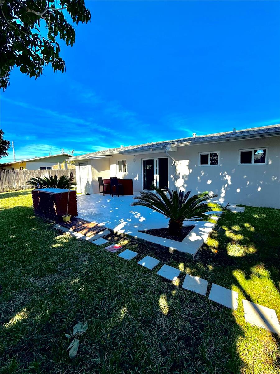 FAIRWAY ESTATES SEC 7 - Residential Lease
