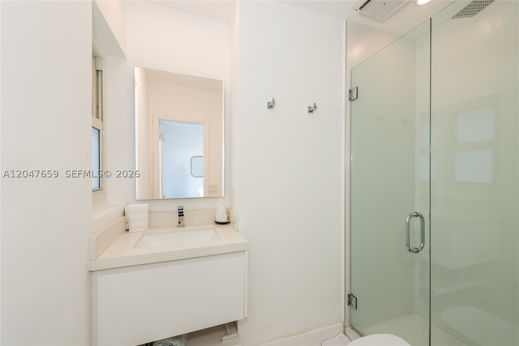 BEACH CLUB APTS CONDO - Residential Lease