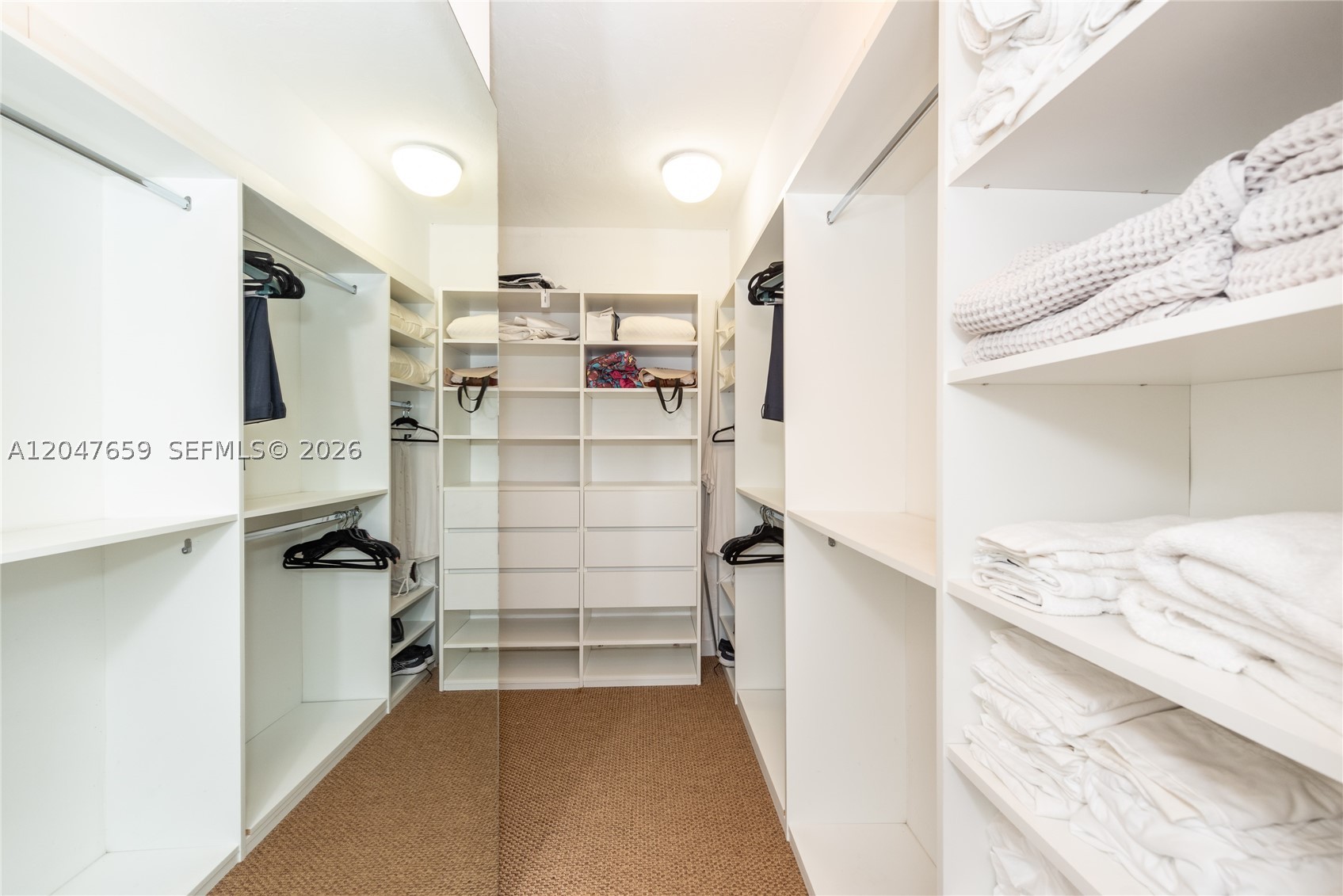 BEACH CLUB APTS CONDO - Residential Lease