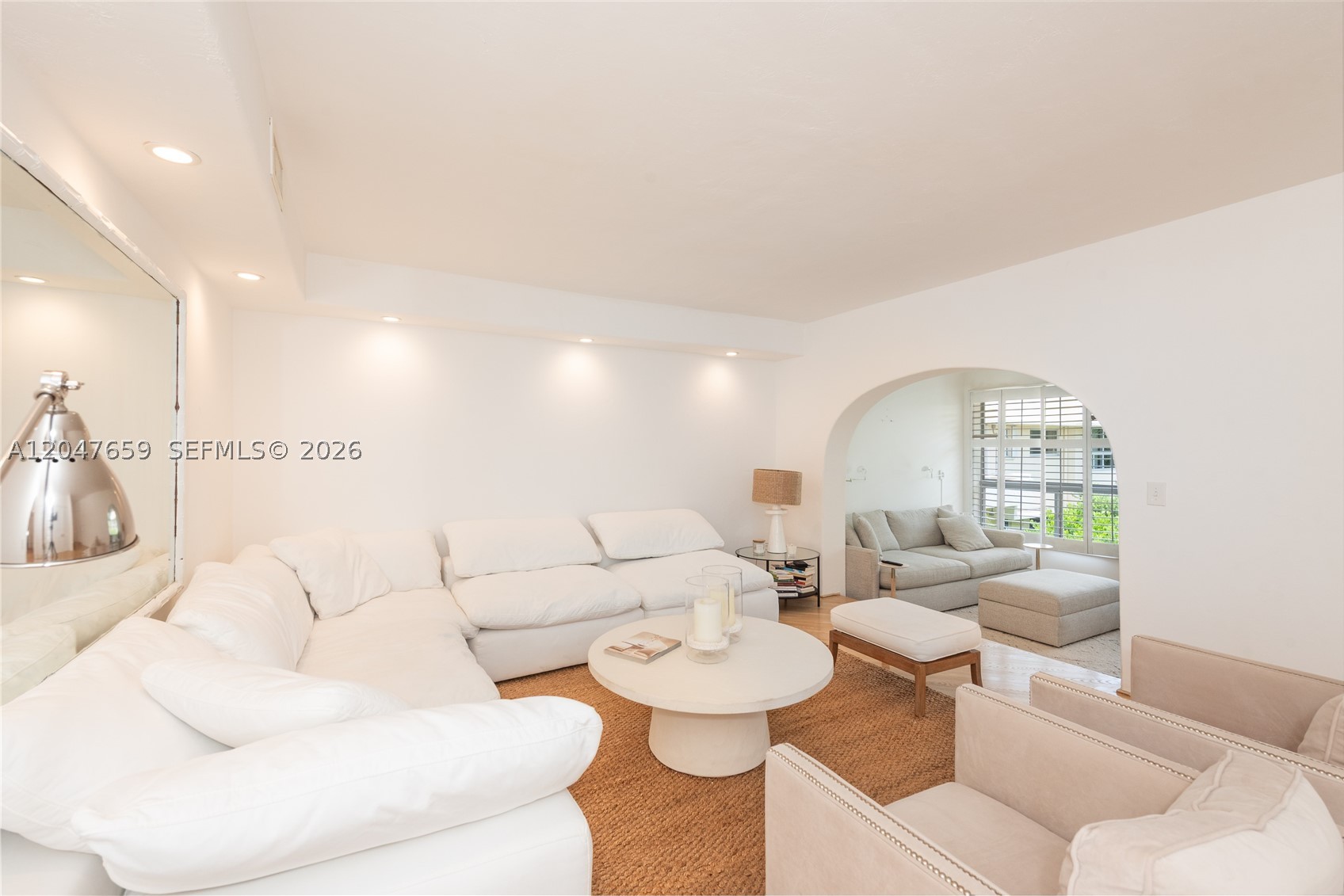 BEACH CLUB APTS CONDO - Residential Lease