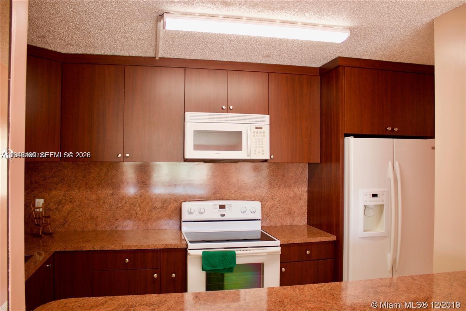 Great investment property, community is in the process of full renovations including new roof, new impact windows, new elevators and parking lot will be fully redone, rentals are really fast and high occupancy rate.
