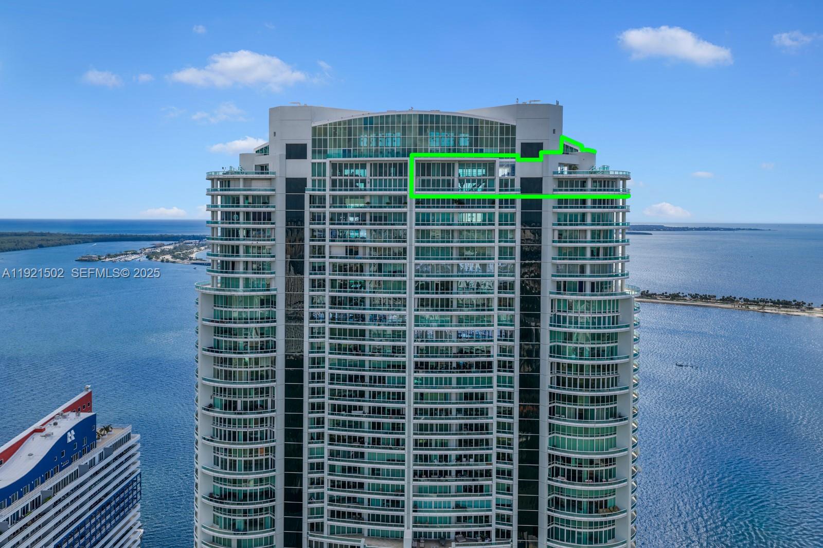 SANTA MARIA CONDO - Residential