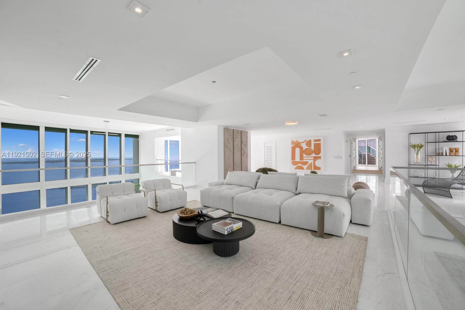 SANTA MARIA CONDO - Residential