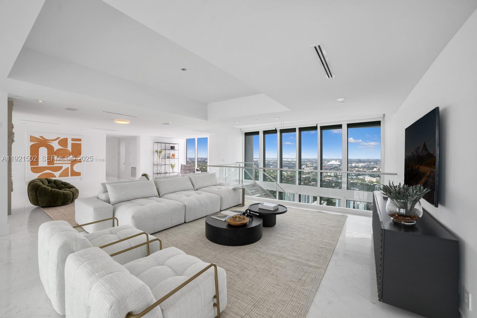 SANTA MARIA CONDO - Residential