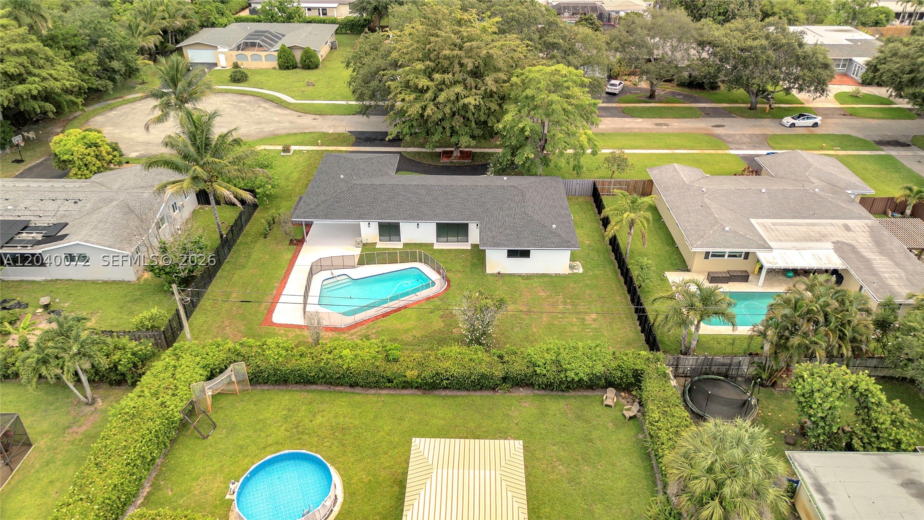 PLANTATION GARDENS SEC 5 - Residential