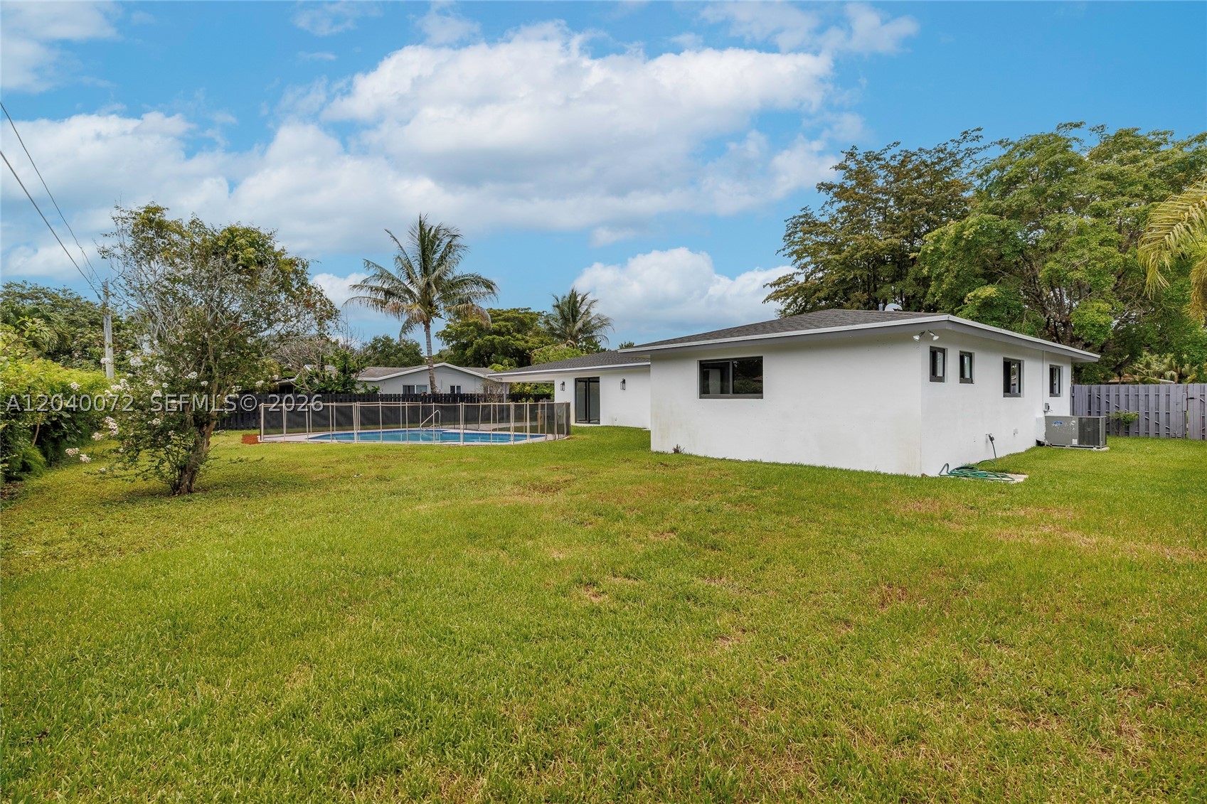 PLANTATION GARDENS SEC 5 - Residential