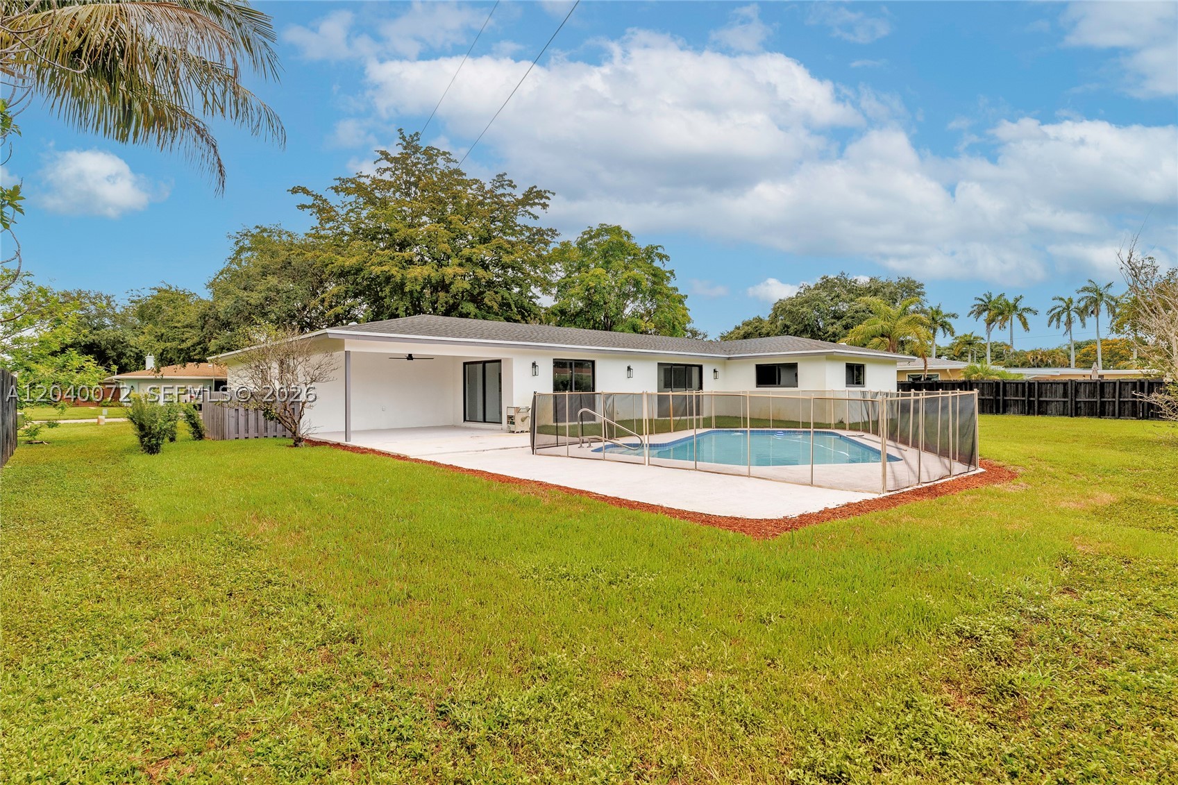 PLANTATION GARDENS SEC 5 - Residential