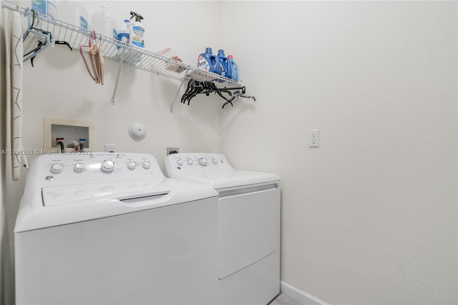 BARBADOS AT OASIS - Residential Lease
