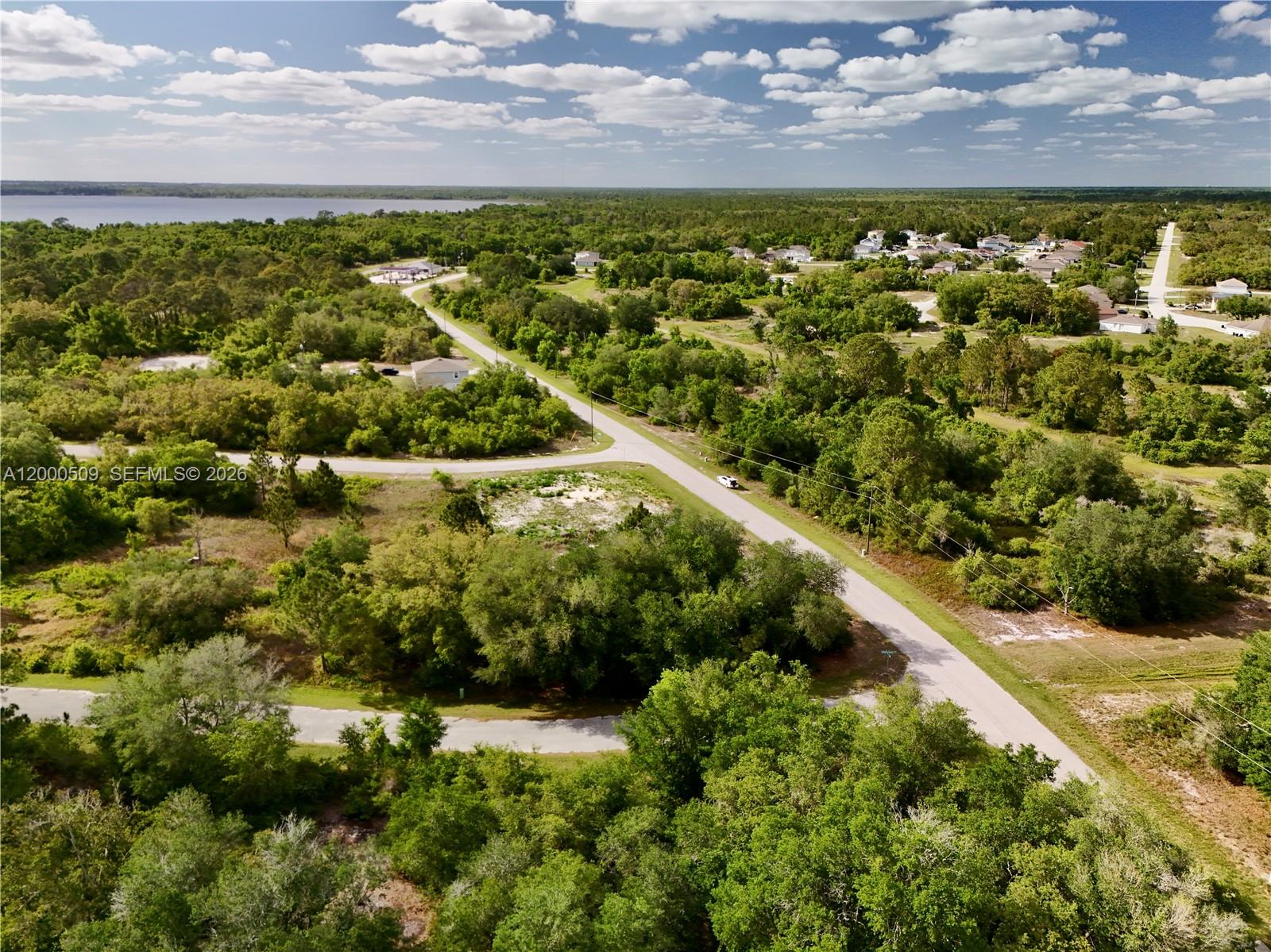 POINCIANA - Land