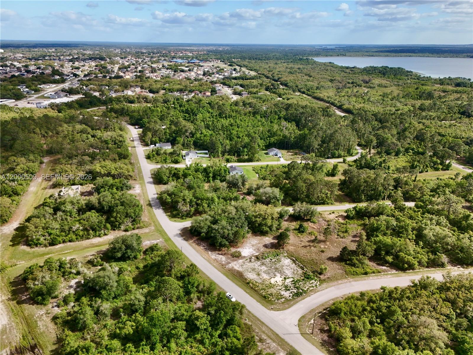 POINCIANA - Land