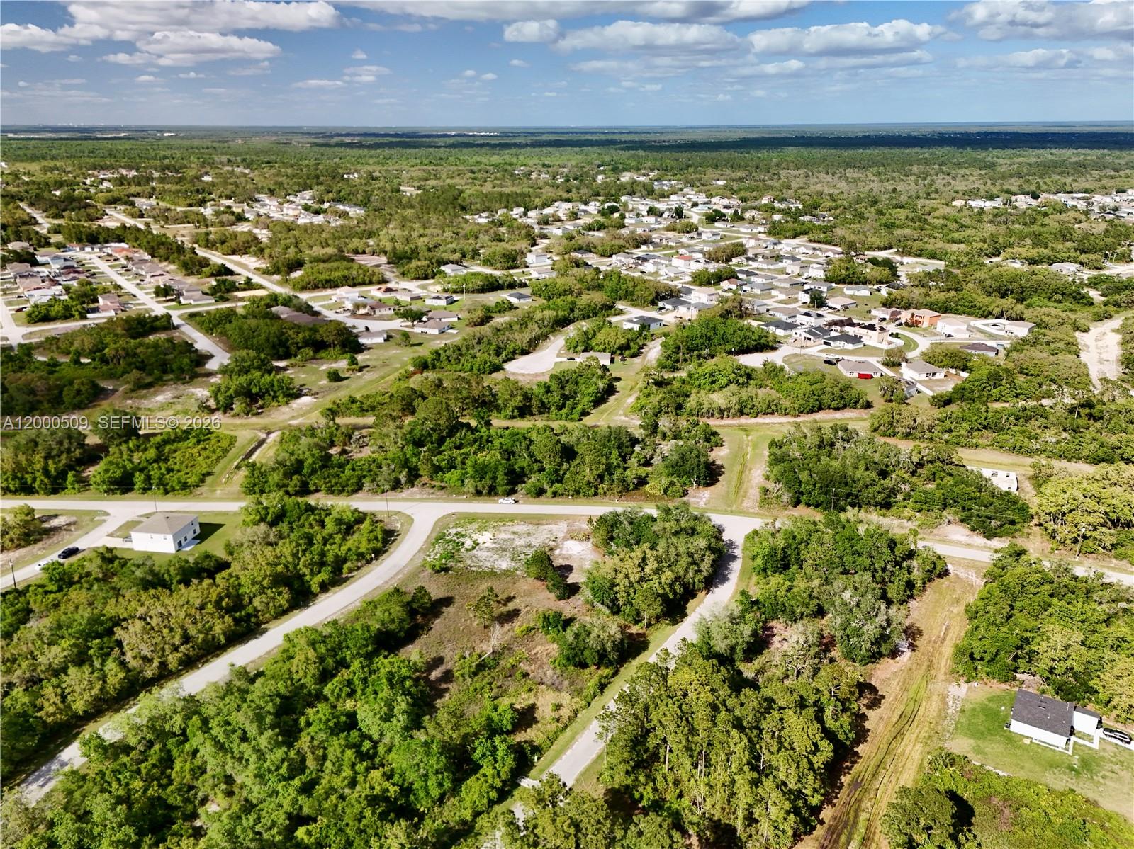 POINCIANA - Land