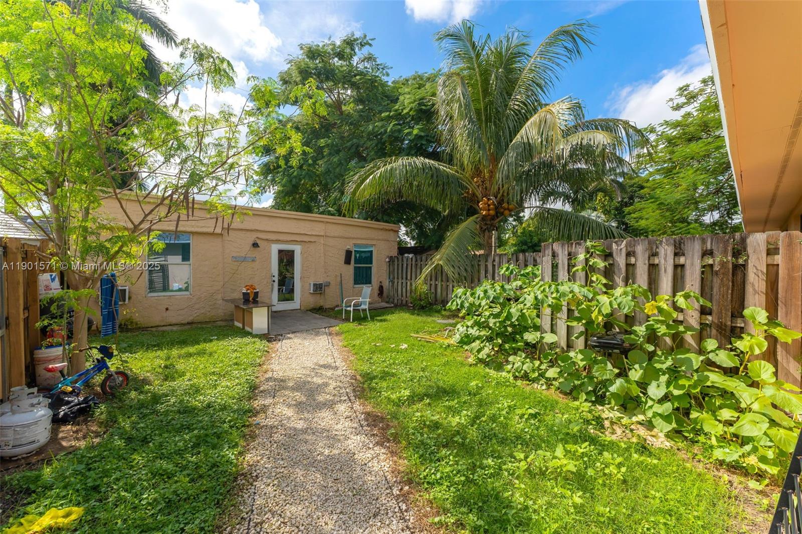 PONCE DE LEON - Residential