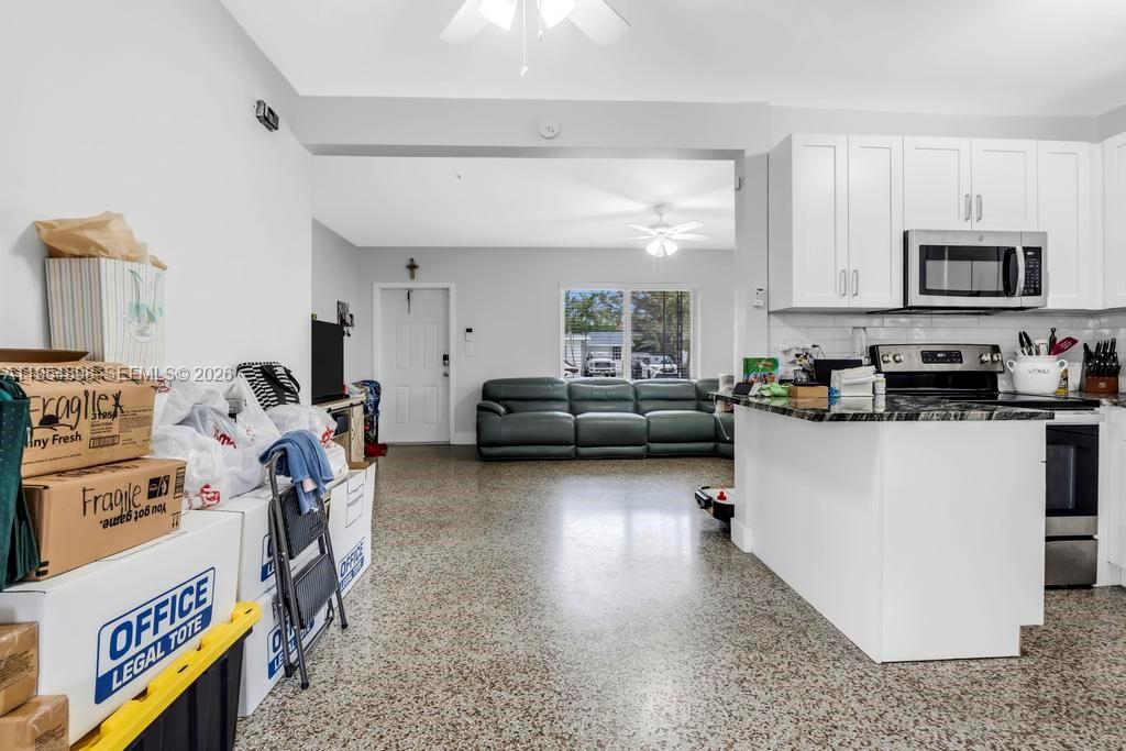 BREEZY ACRES - Residential Income