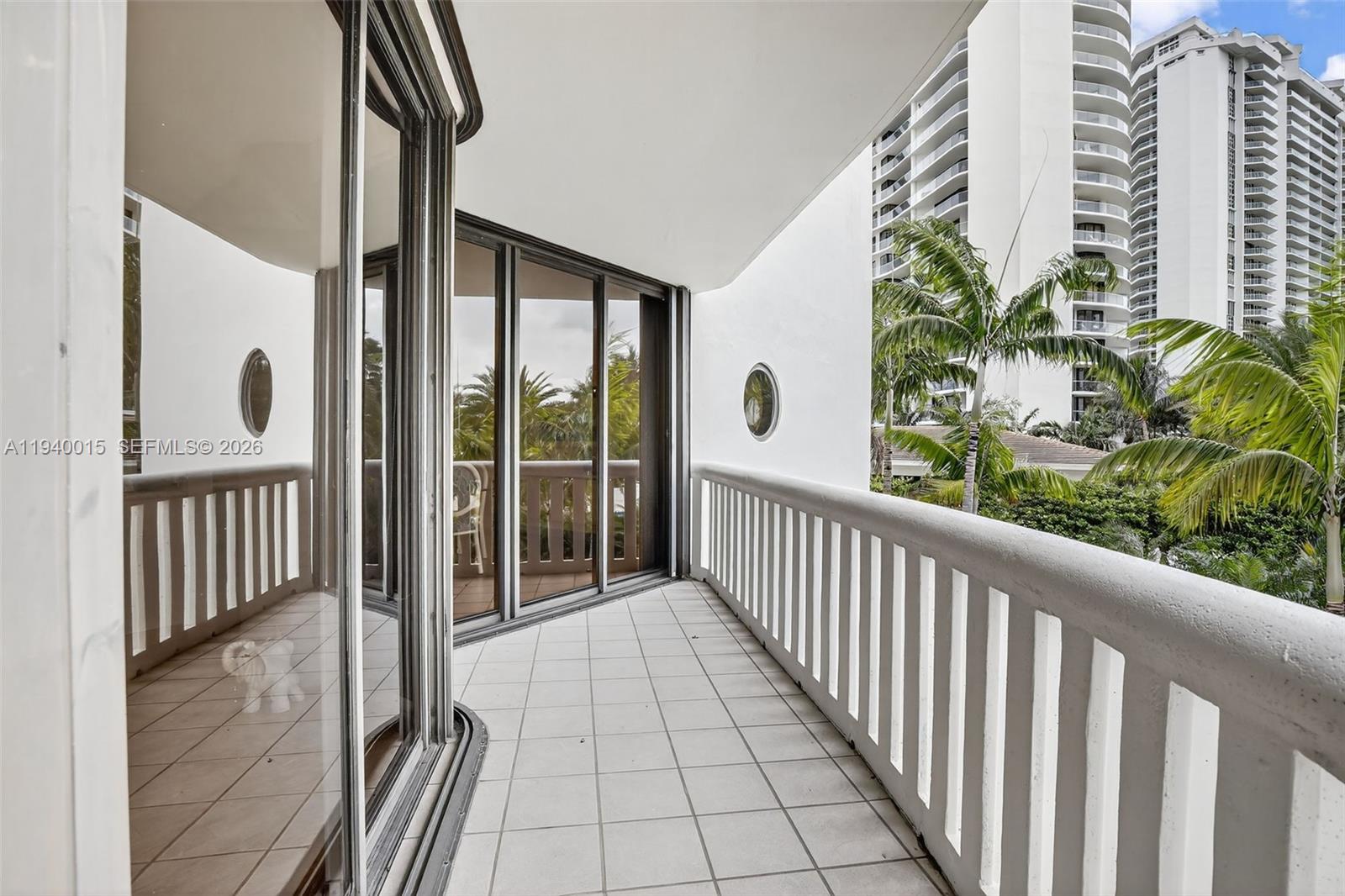 3000 ISL BLVD WILLIAMS IS - Residential