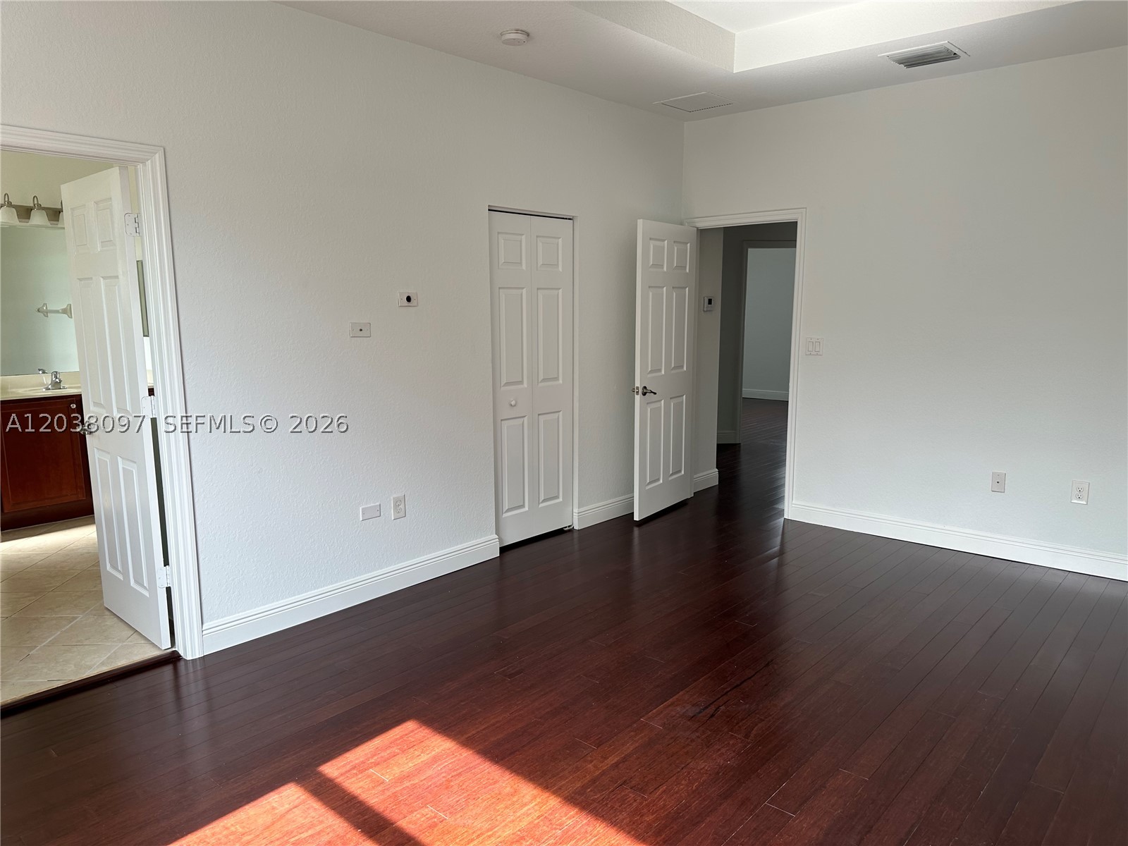CORAL LAKES KINGDOM - Residential Lease