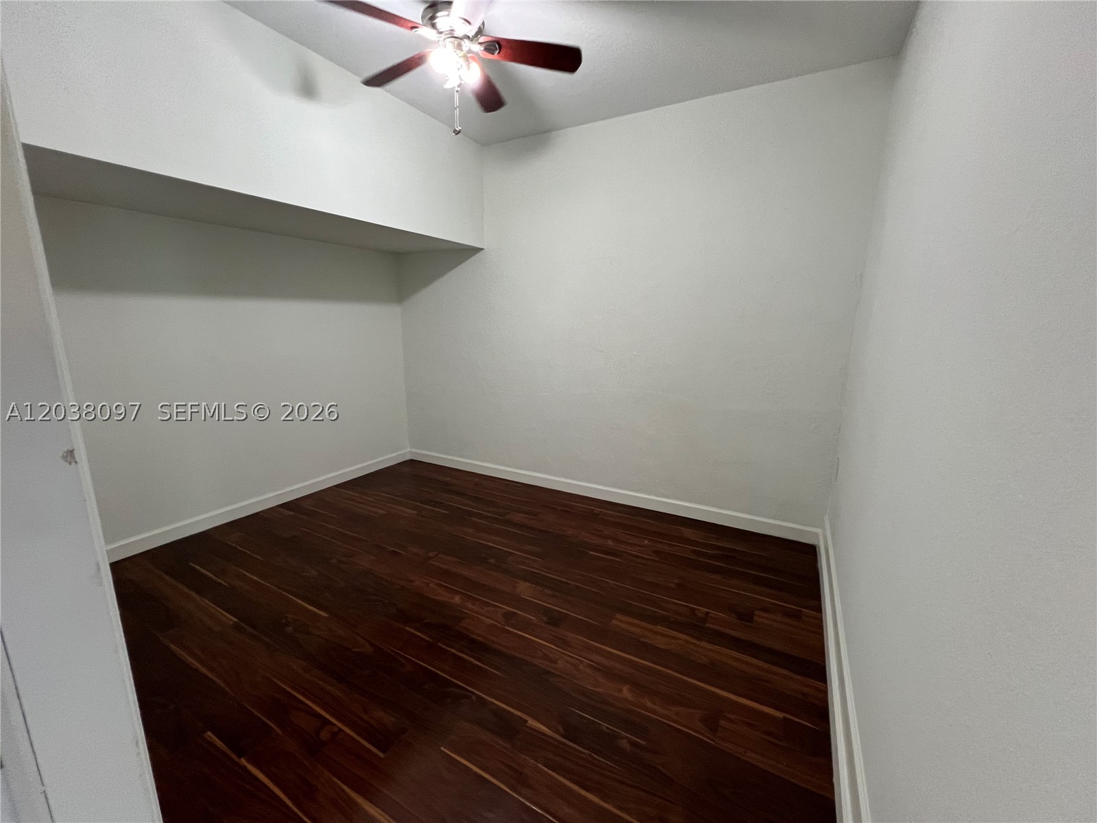 CORAL LAKES KINGDOM - Residential Lease