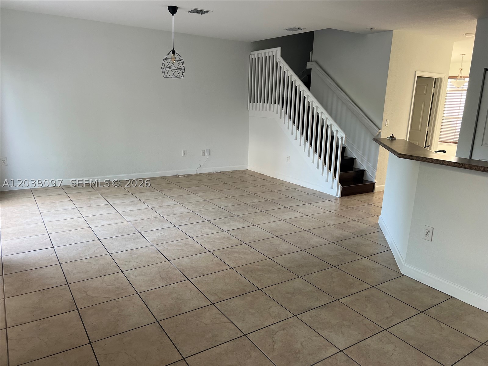 CORAL LAKES KINGDOM - Residential Lease