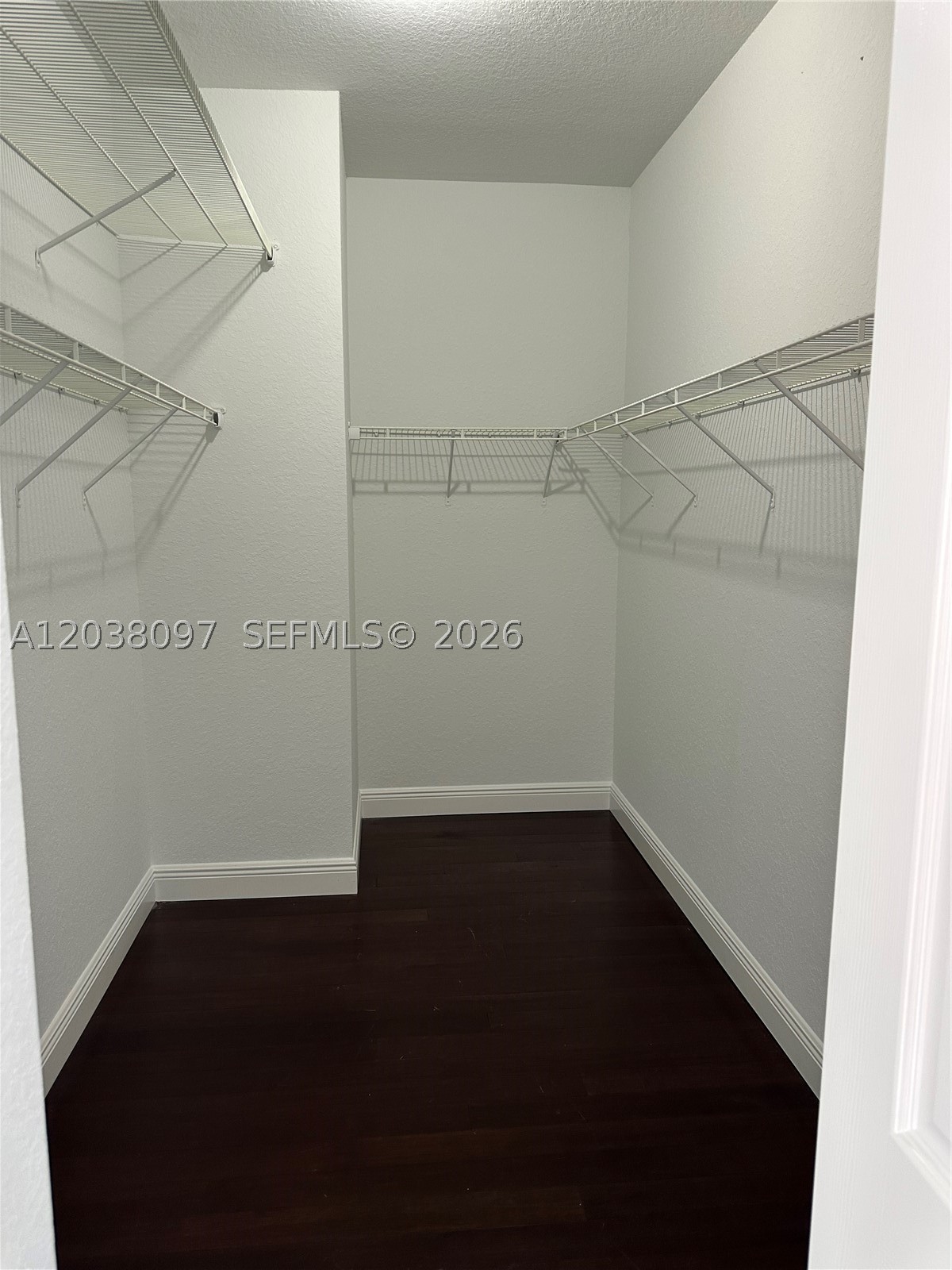 CORAL LAKES KINGDOM - Residential Lease