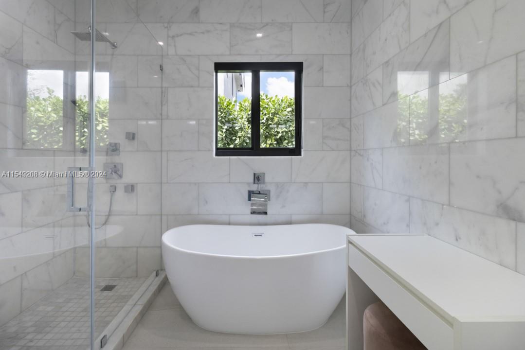 MIAMI SHORES SEC 1 AMD - Residential