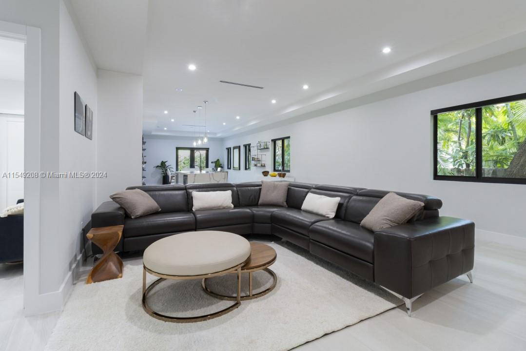 MIAMI SHORES SEC 1 AMD - Residential