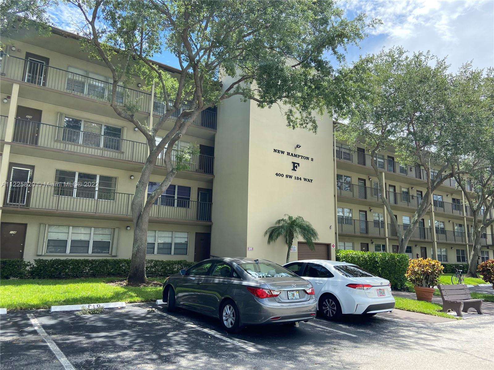 NEW HAMPTON AT CENTURY VI - Residential