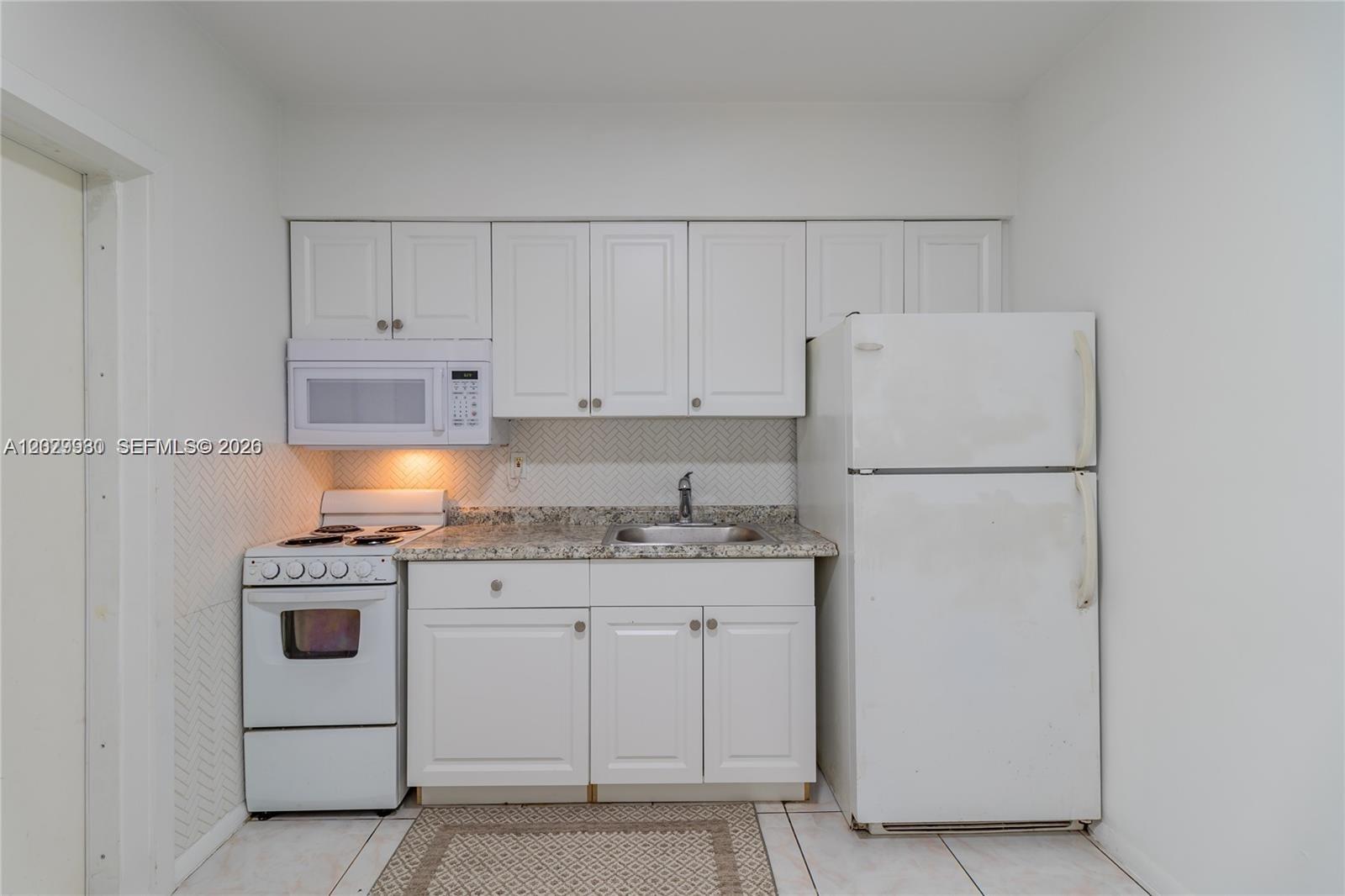NORTH GATE - Residential Lease