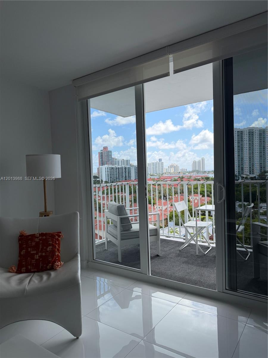 ADMIRALS PORT CONDO WEST - Residential