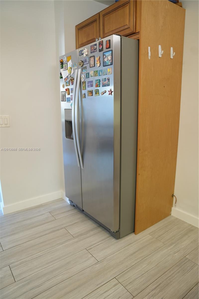 ADMIRALS PORT CONDO WEST - Residential