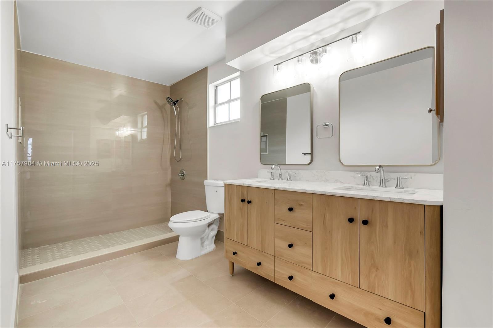 DIMENSIONS NORTH AT CHAPE - Residential