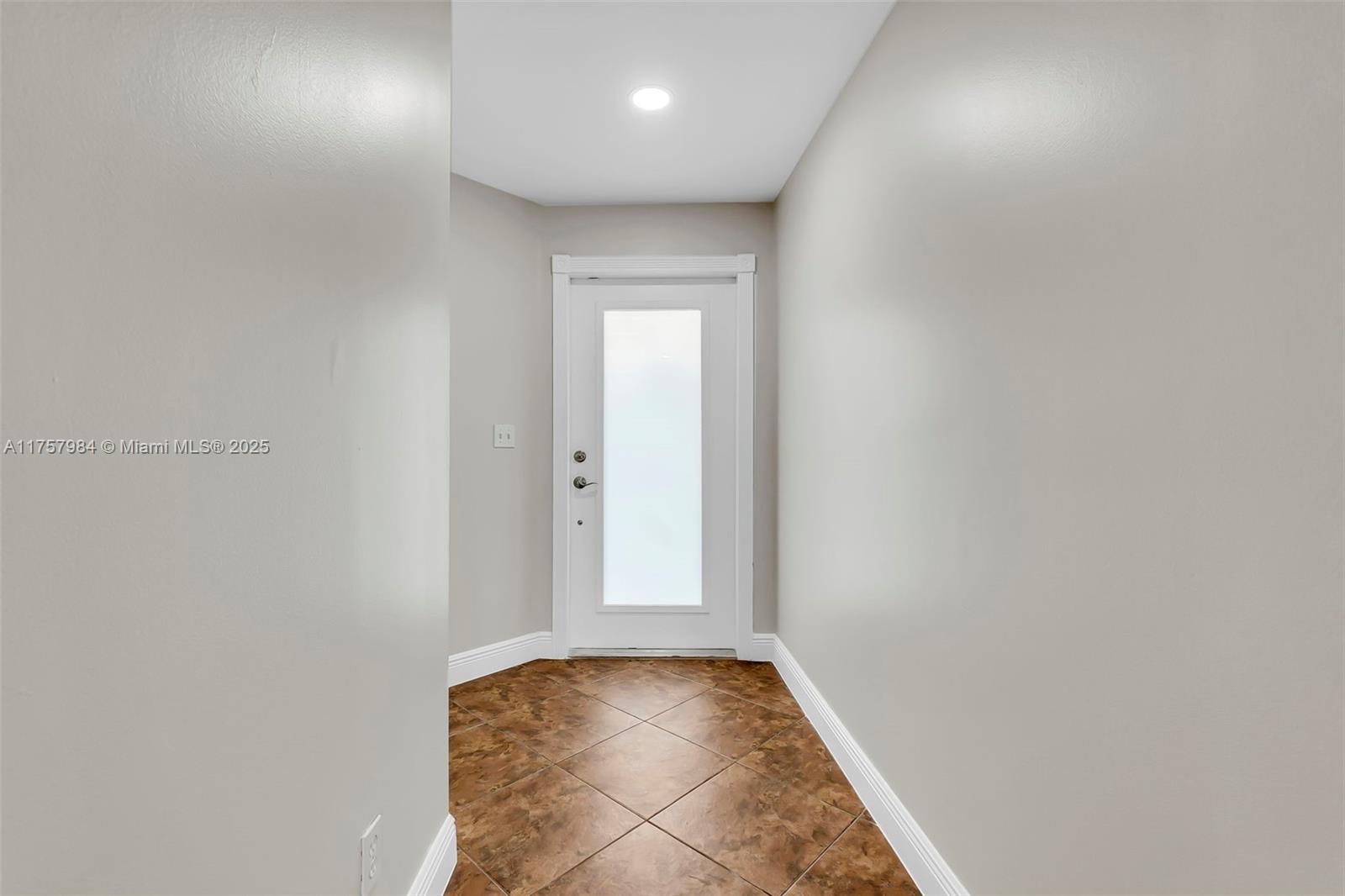 DIMENSIONS NORTH AT CHAPE - Residential
