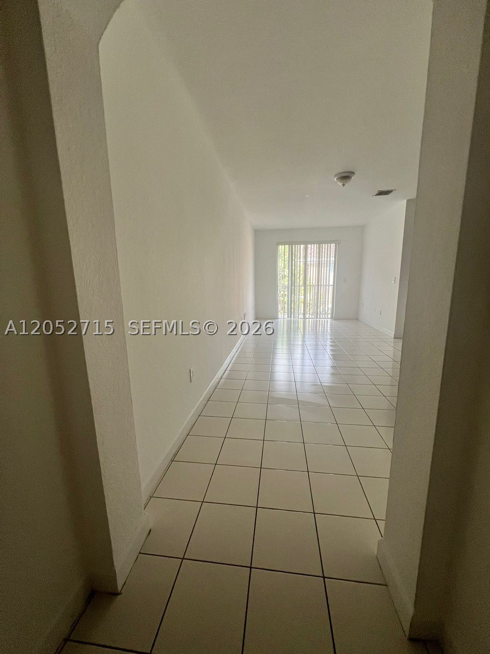 SHOMA HOMES AT COUNTRY CL - Residential Lease