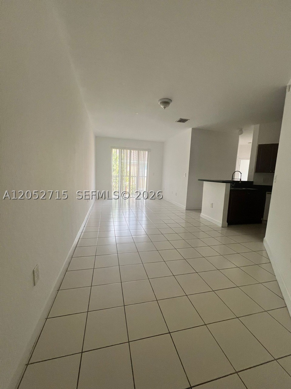 SHOMA HOMES AT COUNTRY CL - Residential Lease