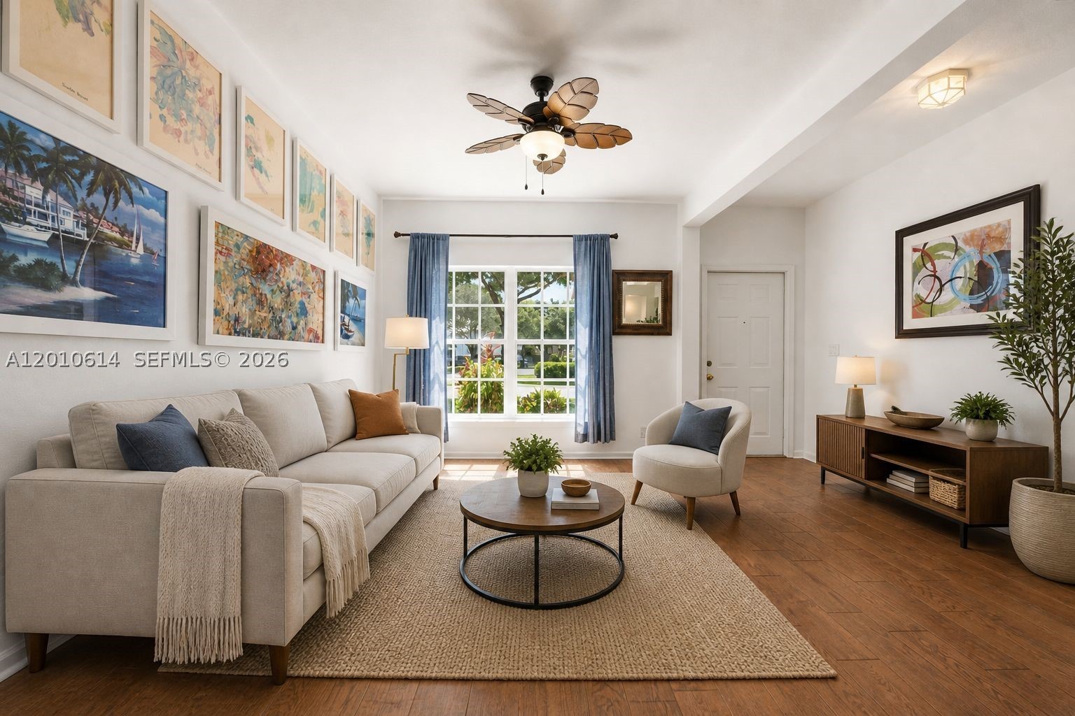 PALM POINTE - Residential