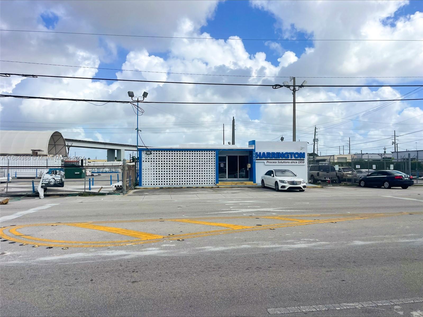 11 53 40 FLA FRUIT LAND C - Land