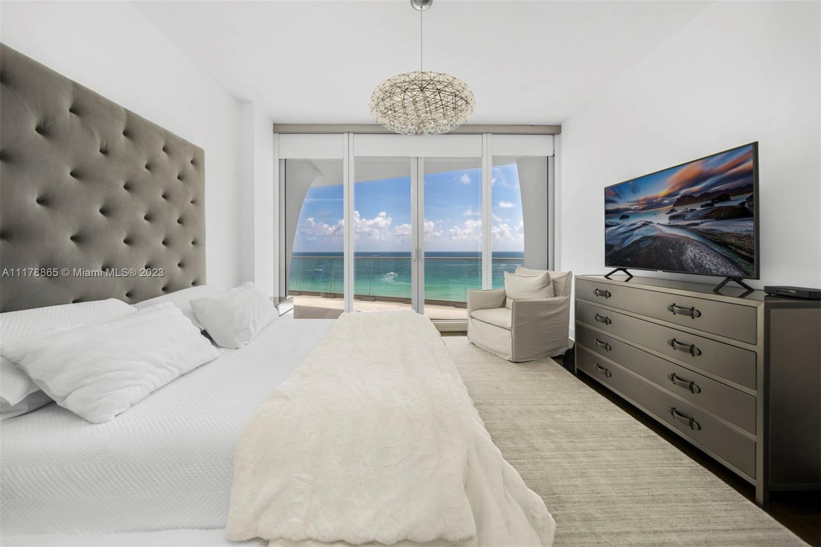 JADE SIGNATURE - Residential