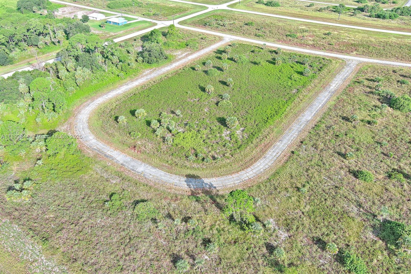 Exclusively presented by Sunland Real Estate:  Build your home on this affordable 0.32-acre lot in Banyan Village, a subdivision of Port LaBelle in Hendry County. Approximately 60 minutes to Lake Okeechobee. Enjoy convenient access to Fort Myers, Clewiston, and Florida’s East or West Coast. For the most accurate and current details on utility availability, contact the Hendry County Building Department and Glades Electric Cooperative for electric and fiber optic cable.