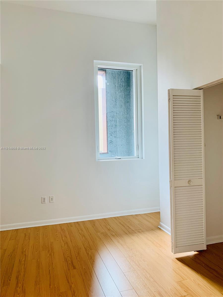 VIZCAYNE SOUTH CONDO - Residential Lease