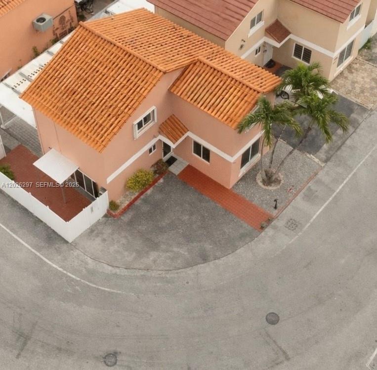 UNIVERSITY COURTS SUB - Residential