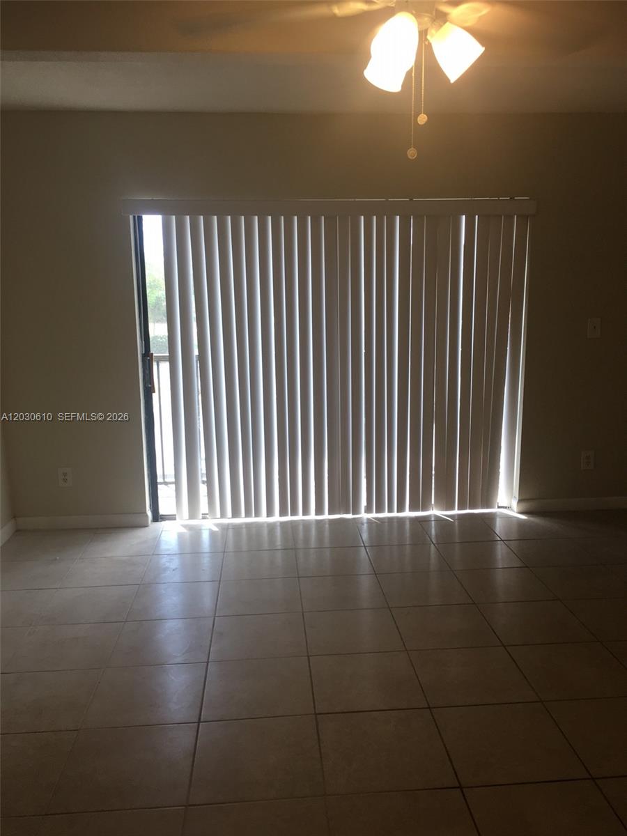 TOWNHOUSE VILLAGE CONDO - Residential Lease