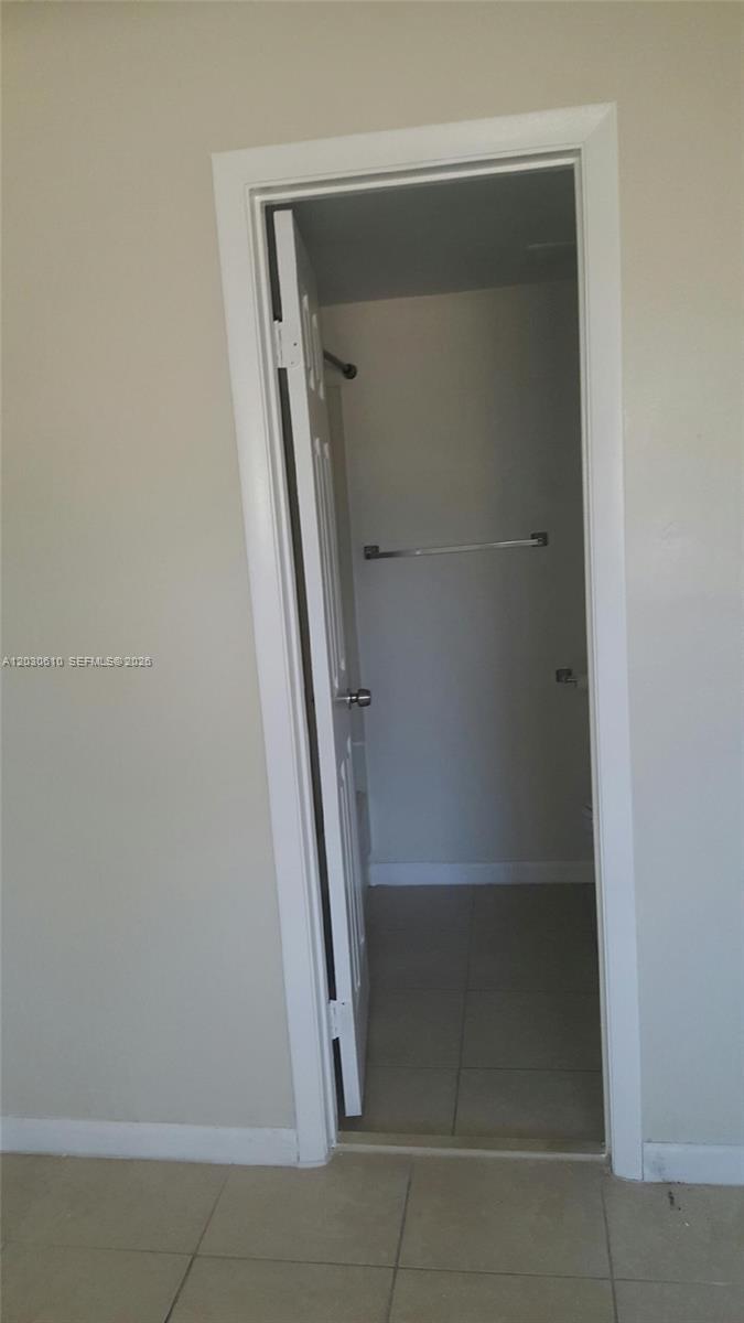 TOWNHOUSE VILLAGE CONDO - Residential Lease