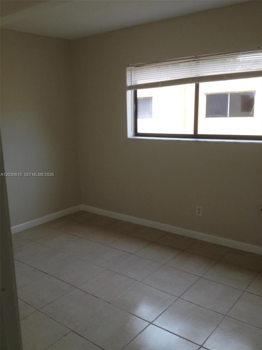 TOWNHOUSE VILLAGE CONDO - Residential Lease