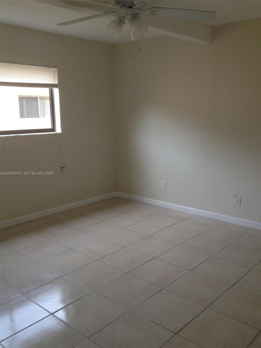 TOWNHOUSE VILLAGE CONDO - Residential Lease