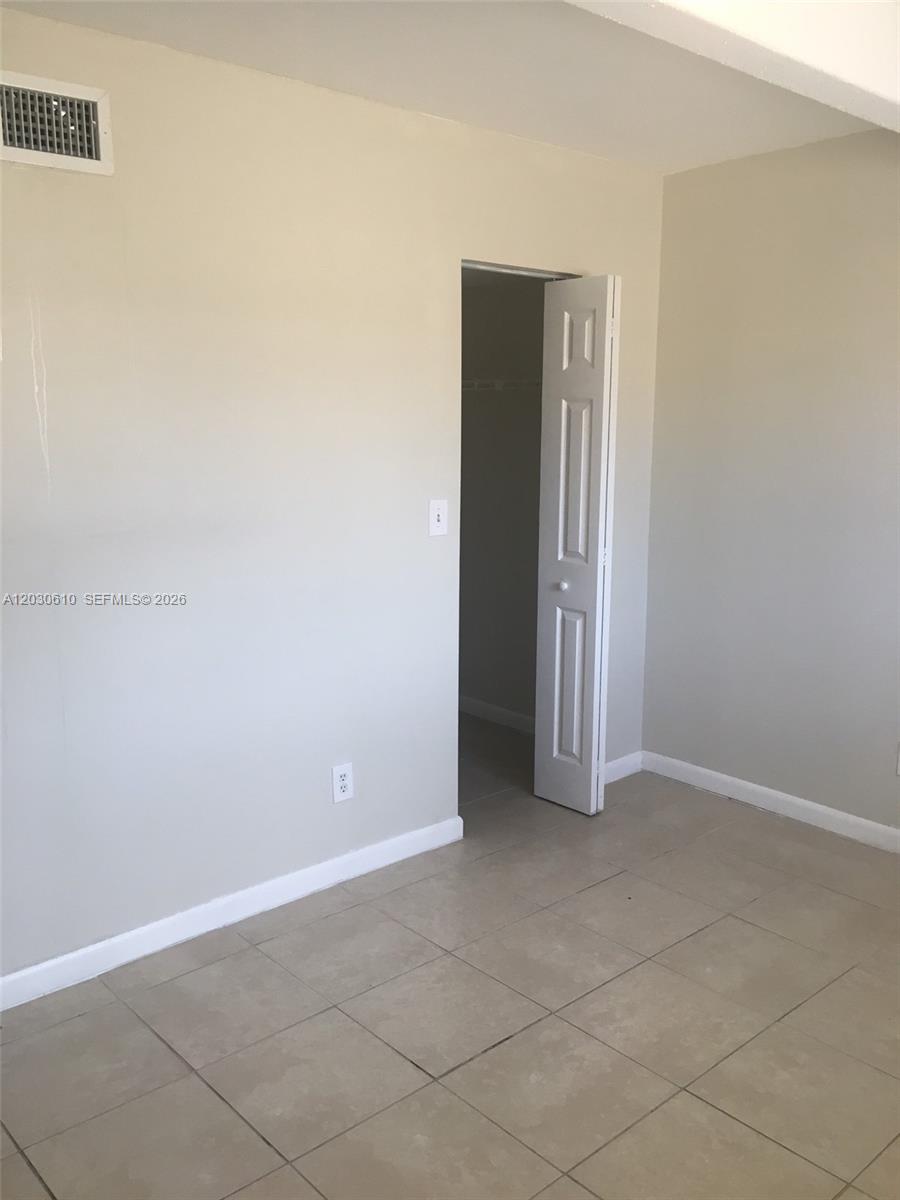TOWNHOUSE VILLAGE CONDO - Residential Lease