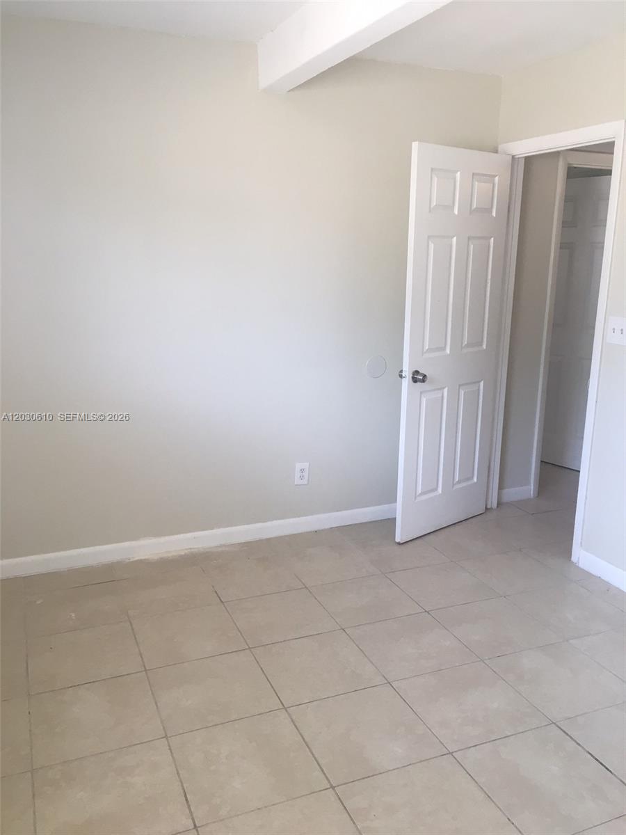 TOWNHOUSE VILLAGE CONDO - Residential Lease