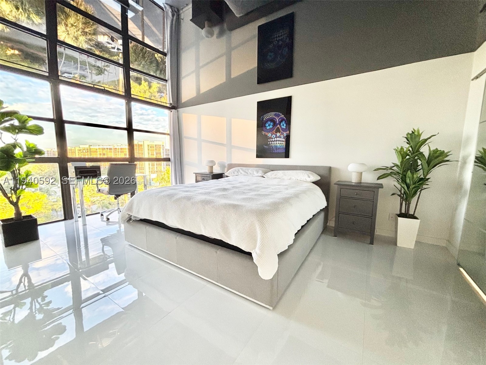 200 LESLIE CONDO - Residential