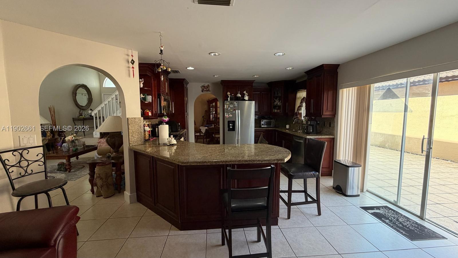 OAK CREEK - Residential