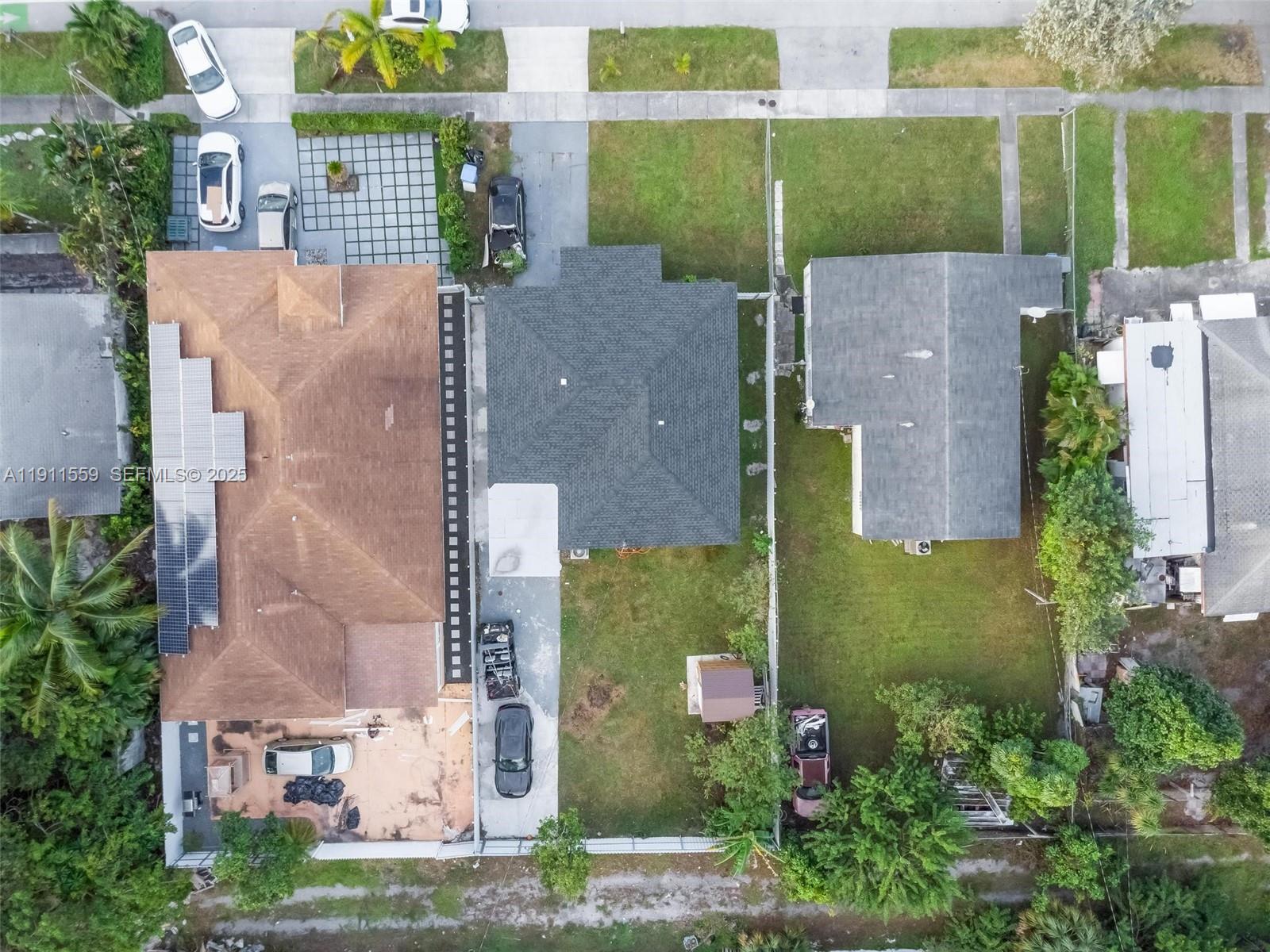 HYDE PARK FIRST SEC - Residential