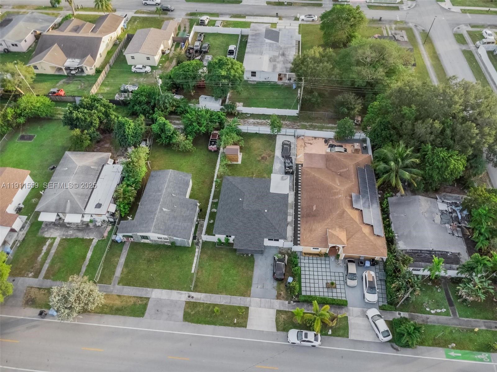 HYDE PARK FIRST SEC - Residential